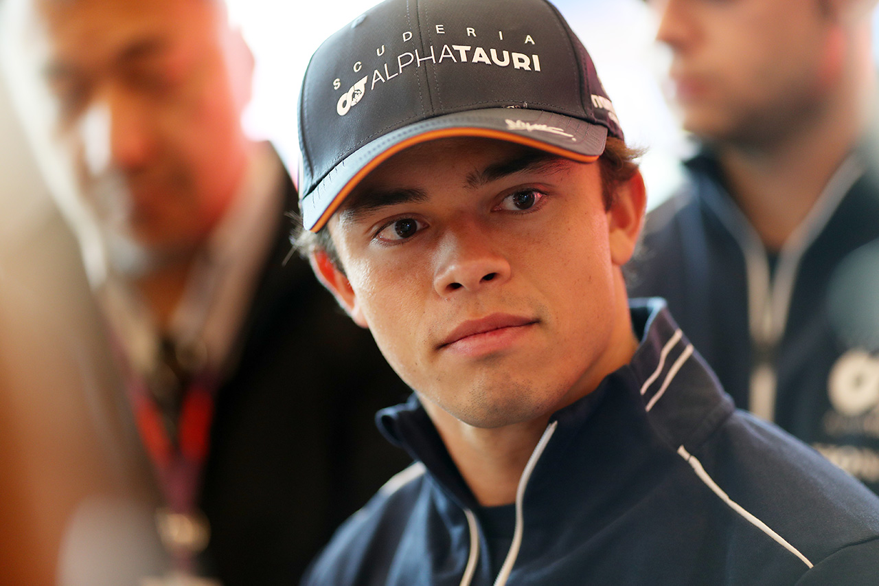 アルファタウリF1のデ・フリース 「冗談を言うためにF1にいるわけじゃない」
