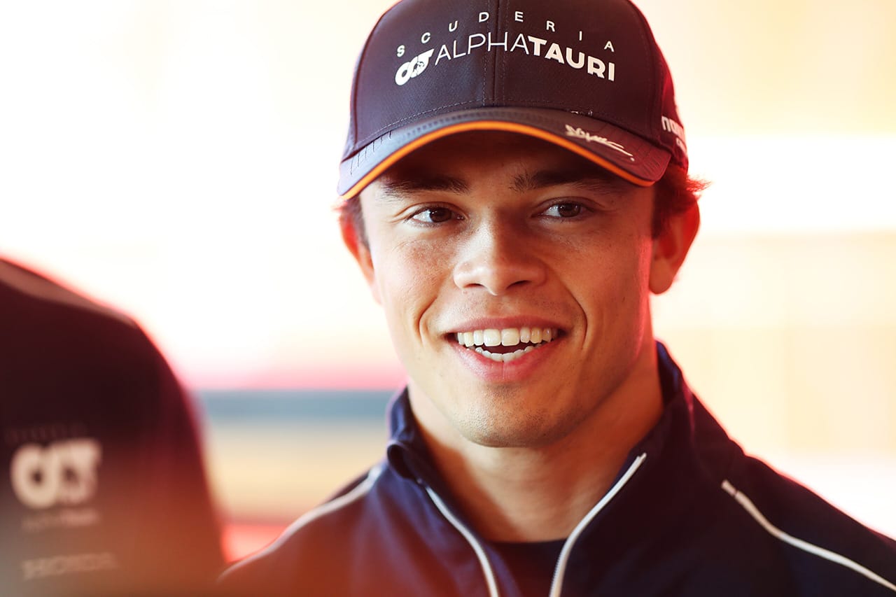 レッドブルF1首脳、デ・フリースのオランダGP前の解雇の可能性を認める