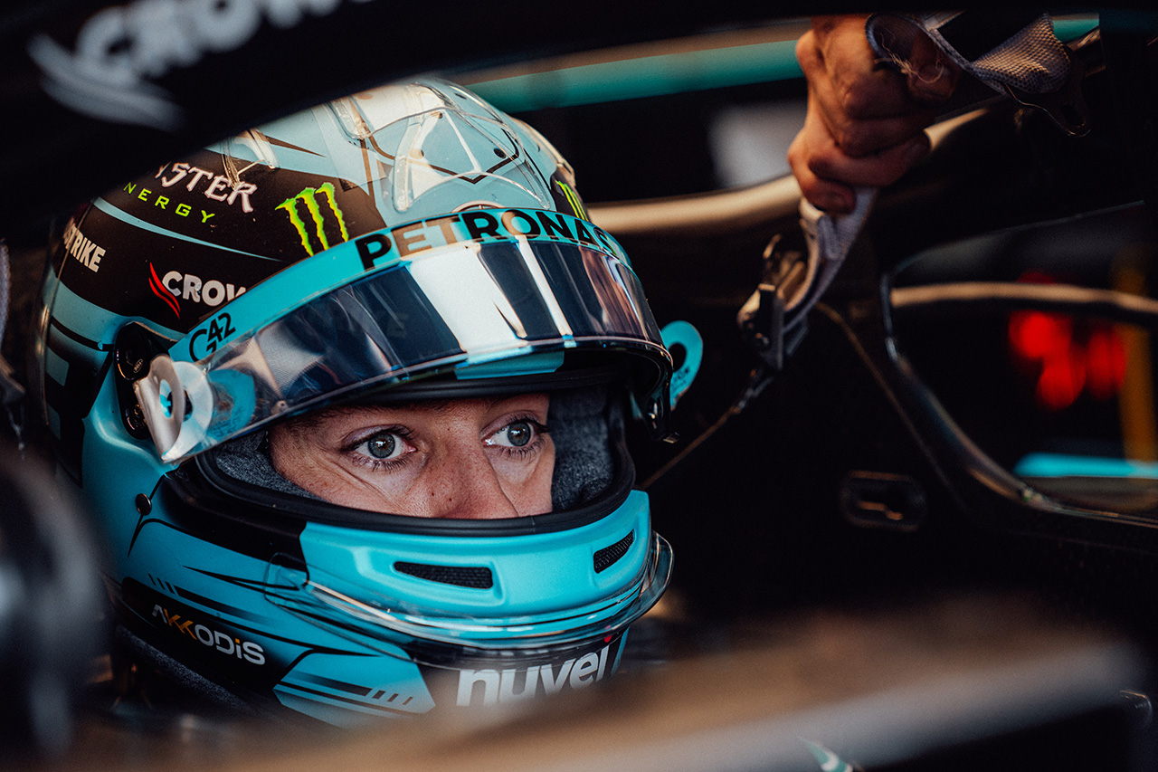 メルセデスF1のジョージ・ラッセル 「レースで前進できると確信している」