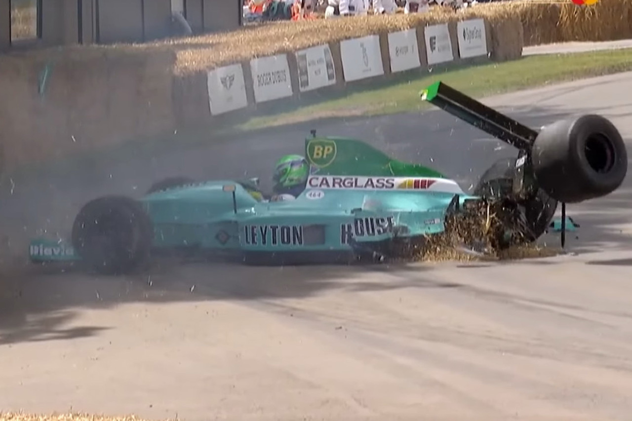 ニューウェイを一躍有名にしたレイトンハウスのF1マシンがクラッシュ