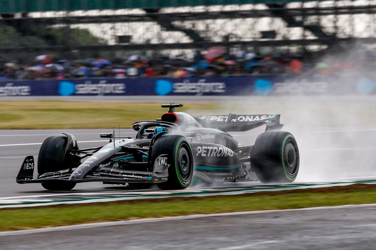 メルセデスF1、雨天用“泥除け”ホイールアーチの開発を支援