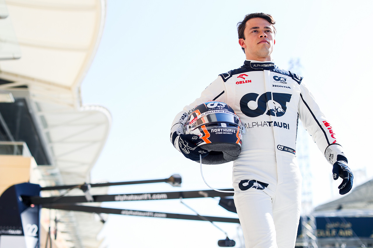 デ・フリース、アルファタウリF1解雇に声明「苦しいけどレッドブルには感謝」