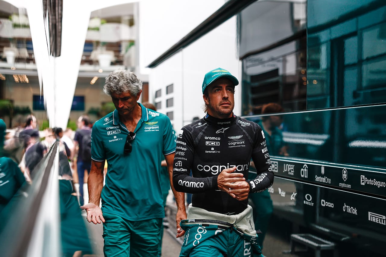フェルナンド・アロンソ、F1レース前に今でも恐れている「迷信」