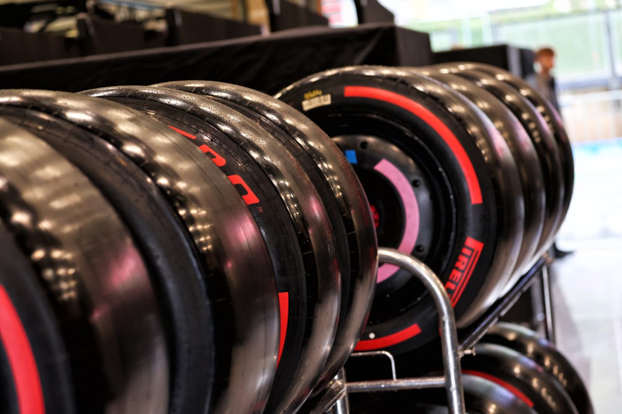 F1、2024年もスリックタイヤでタイヤブランケットの使用継続が決定