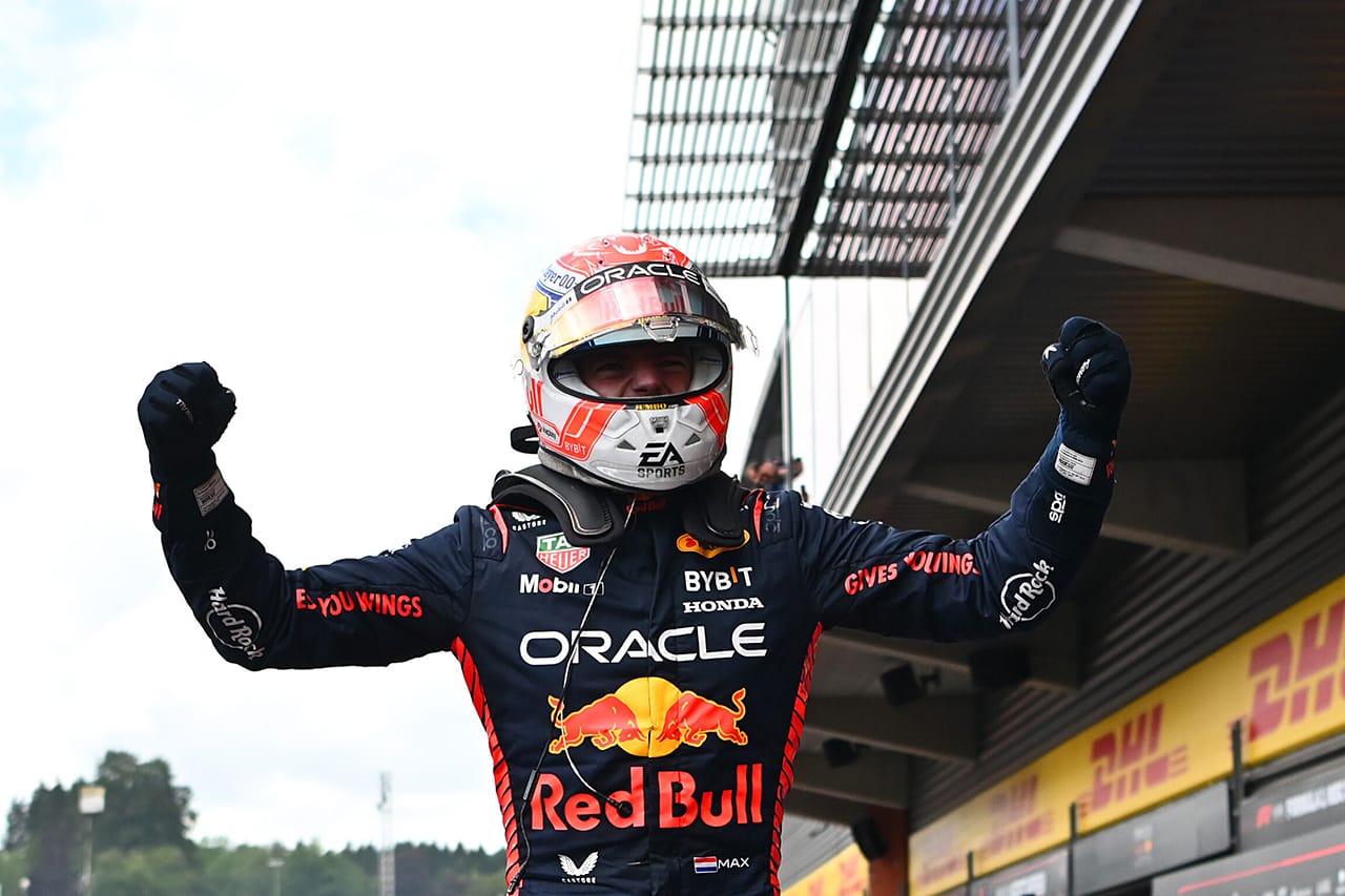決勝:フェルスタッペンが8連勝でレッドブルF1が開幕12連勝の新記録