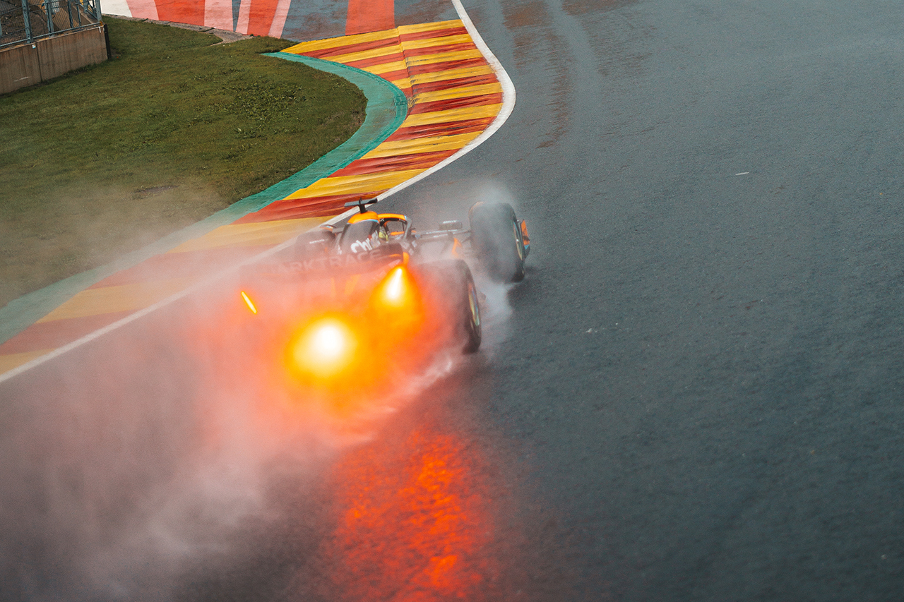 ピレリF1、第3の雨天用タイヤ“スーパーインターミディエイト”を提案