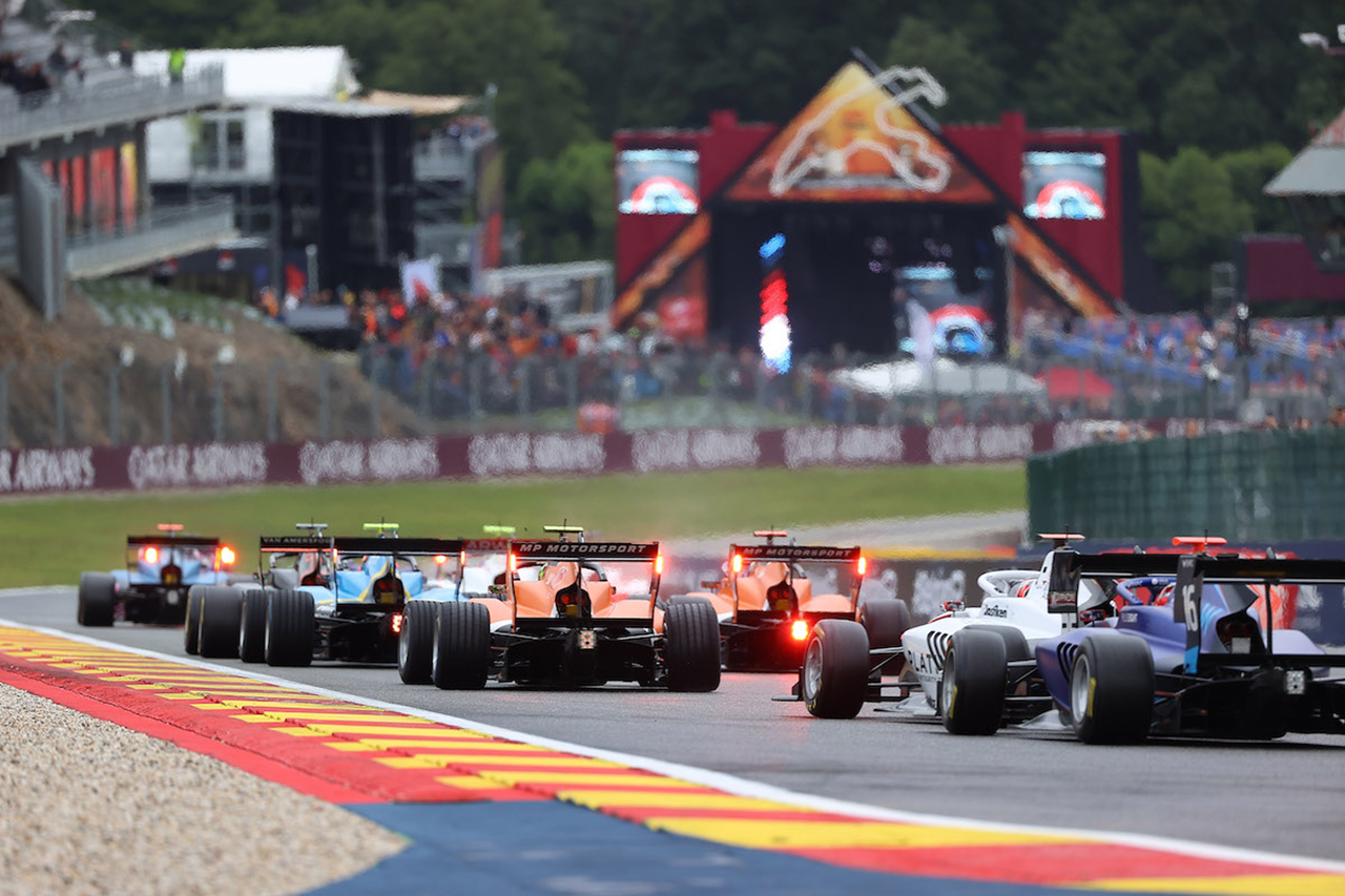 メルセデスF1のジョージ・ラッセル 「F3は30台も出走するべきではない」