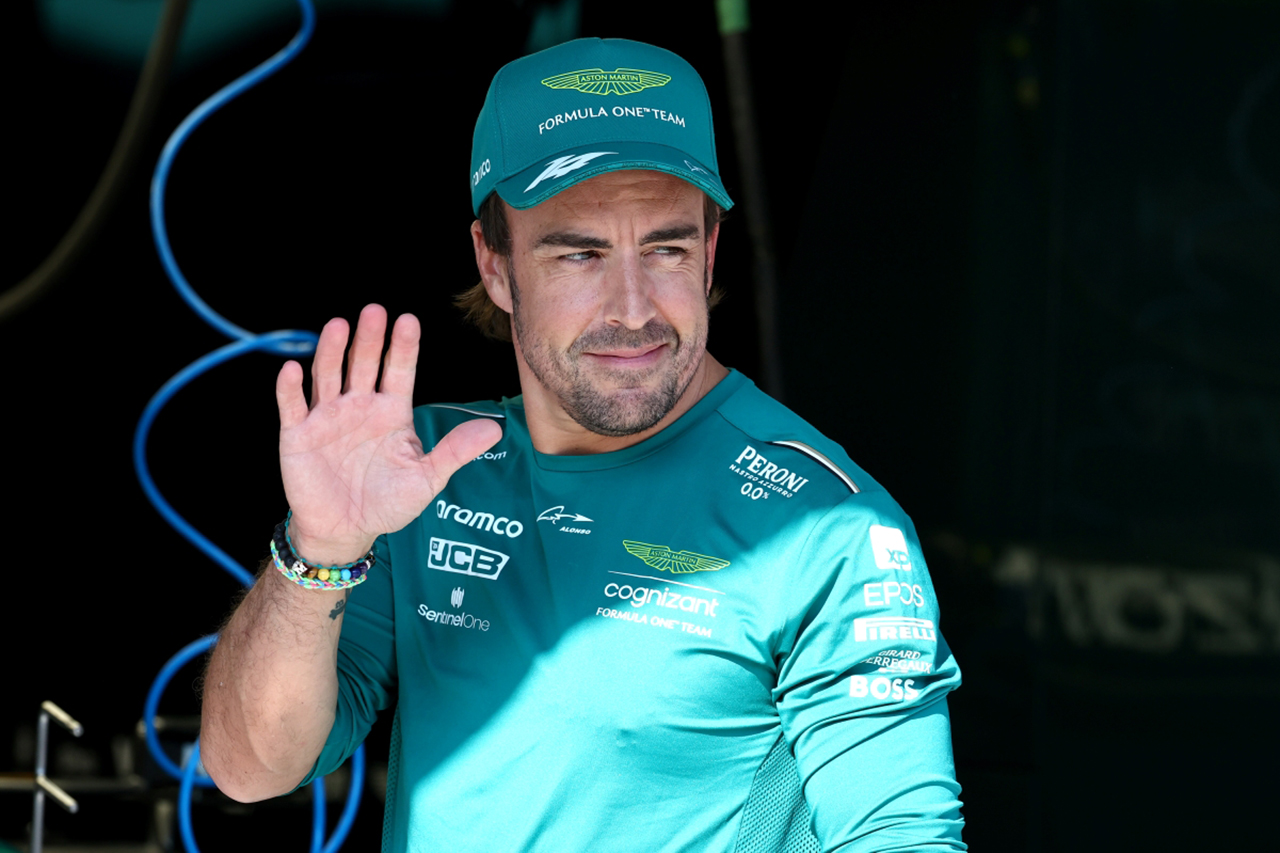 フェルナンド・アロンソ、F1キャリアの移籍に対する批判を一蹴