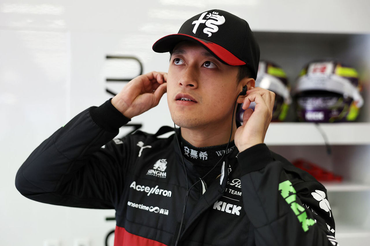 周冠宇、2024年のシートにザウバーF1生え抜きのプルシェールの脅威迫る
