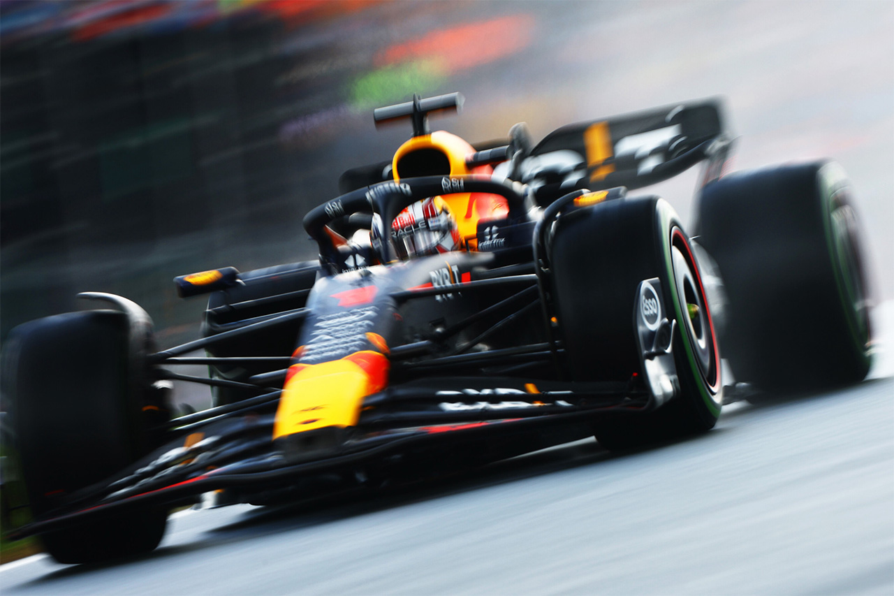FP3：赤旗3度のウェット難コンディションでフェルスタッペンがトップ