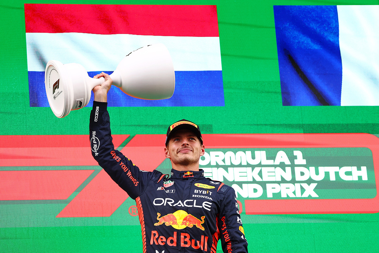 決勝:フェルスタッペンが雨の混乱にも動じず母国F1オランダGPを3連覇