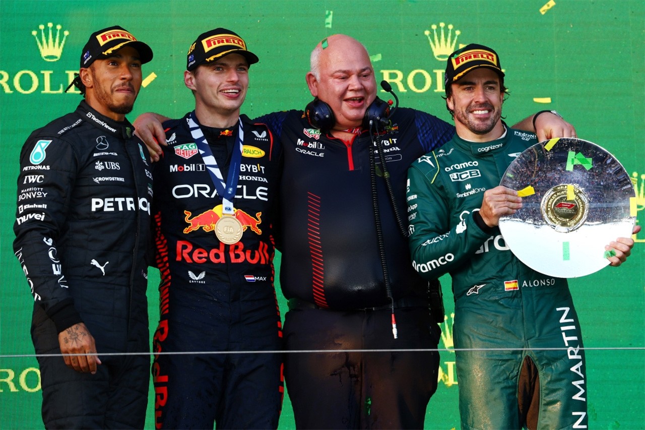 アロンソ 「フェルスタッペンもハミルトンもF1チームを構築したわけじゃない」
