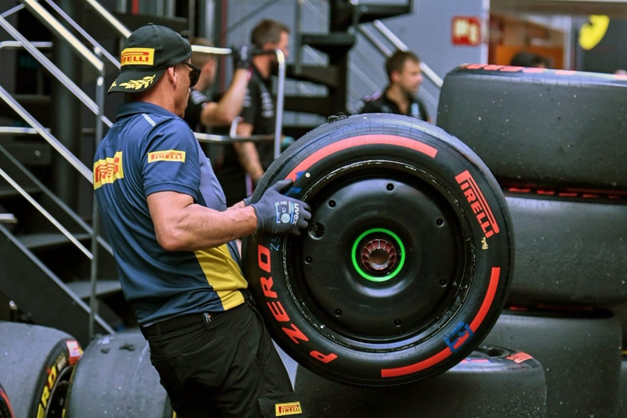 F1、次期タイヤサプライヤー決定の難航はピレリの撤退計画が影響？