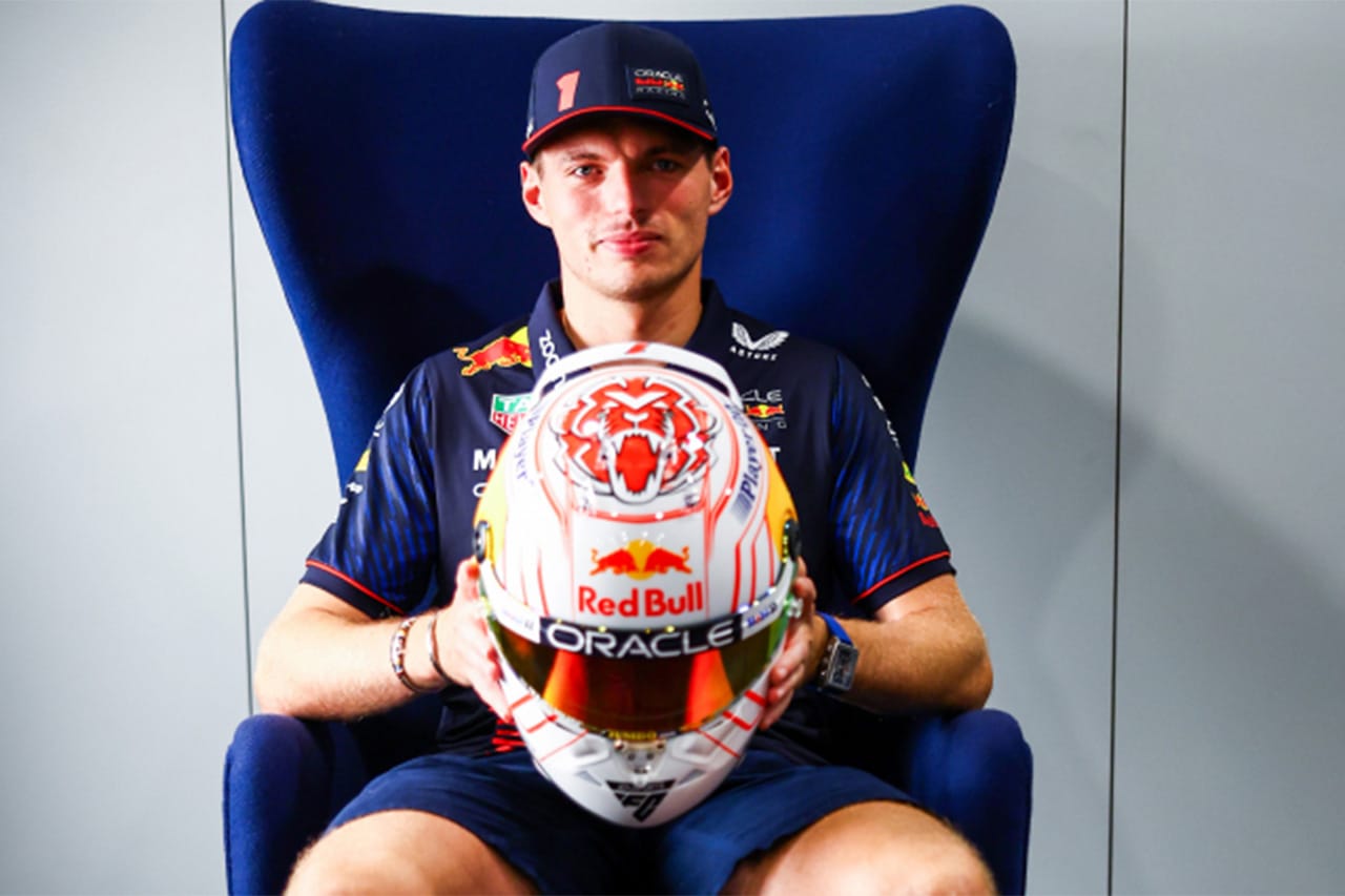 マックス・フェルスタッペン、2023年F1日本GPで“日の丸”ヘルメット