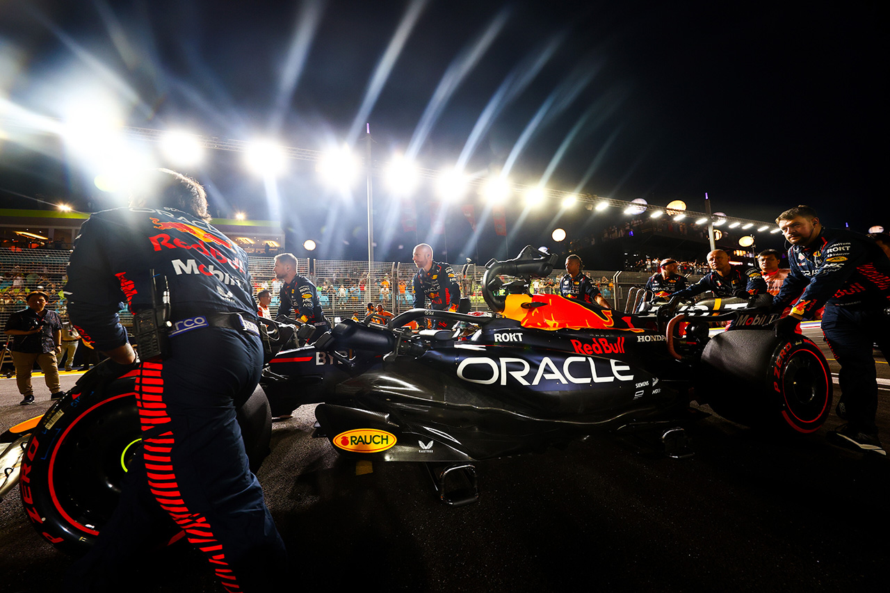 レッドブルF1代表、シンガポールGPの不振とTD18＆TD39の関連と否定