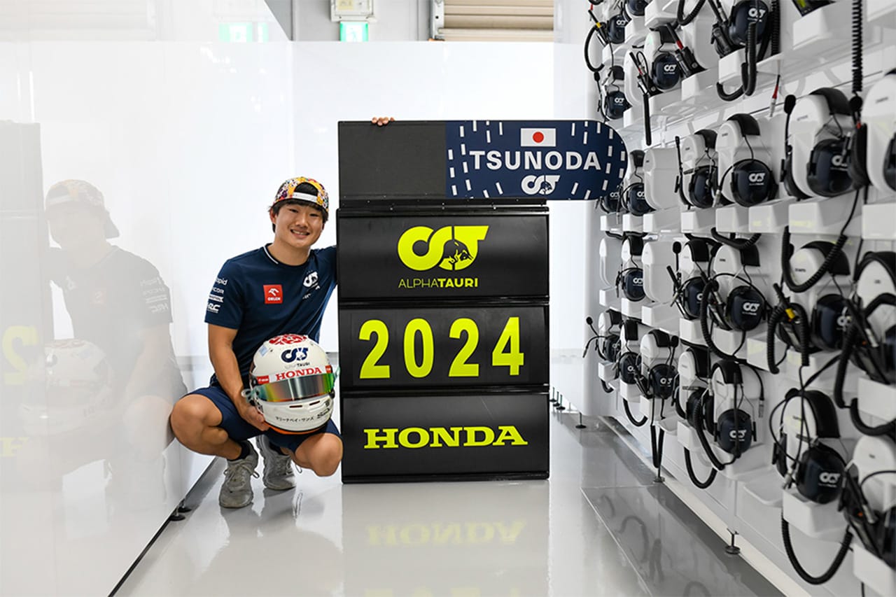 角田裕毅、2024年のアルファタウリF1残留が決定
