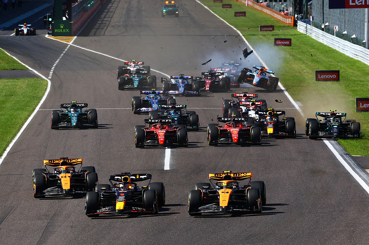 F1日本GP決勝:マックス・フェルスタッペンが優勝 レッドブルが王座獲得