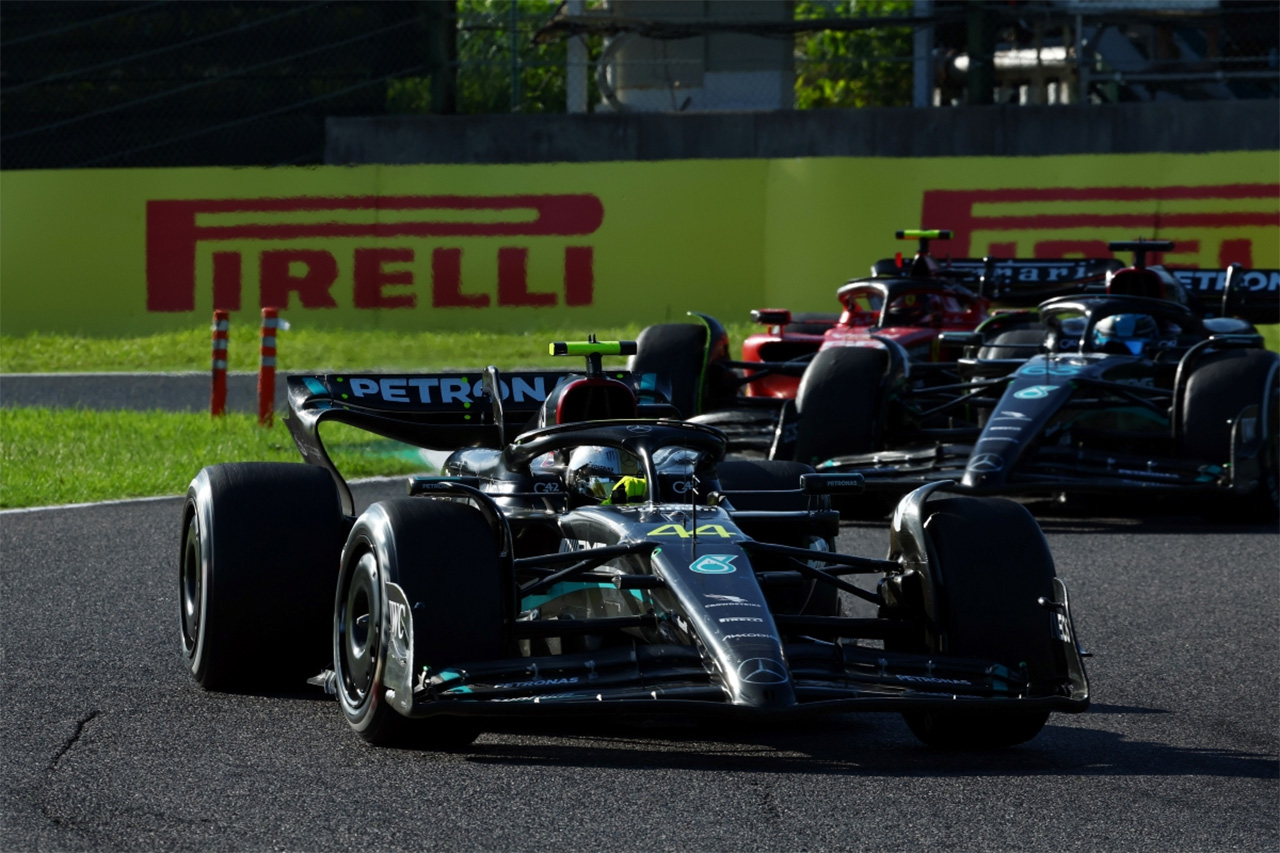 メルセデスF1、日本GPでのルイス・ハミルトンへのチームオーダーを説明
