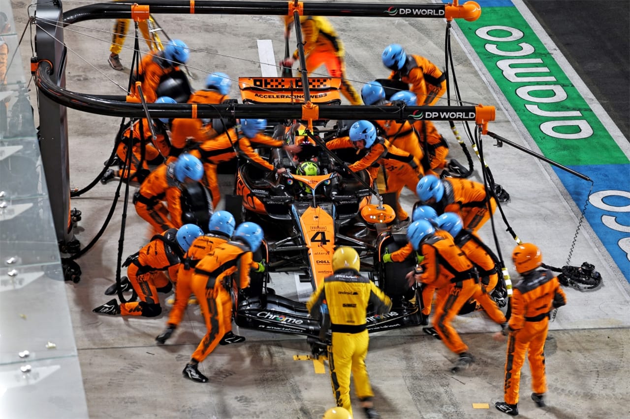 マクラーレン、カタールGPでF1最速ピットストップ“1.80秒”を記録