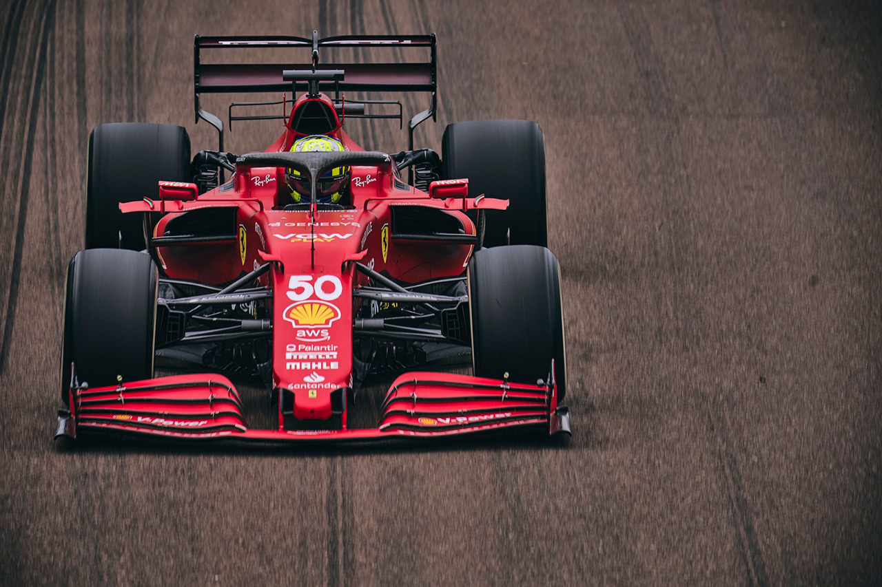 フェラーリF1育成 オリバー・ベアマン、FP1出走にむけて初F1テストを完了