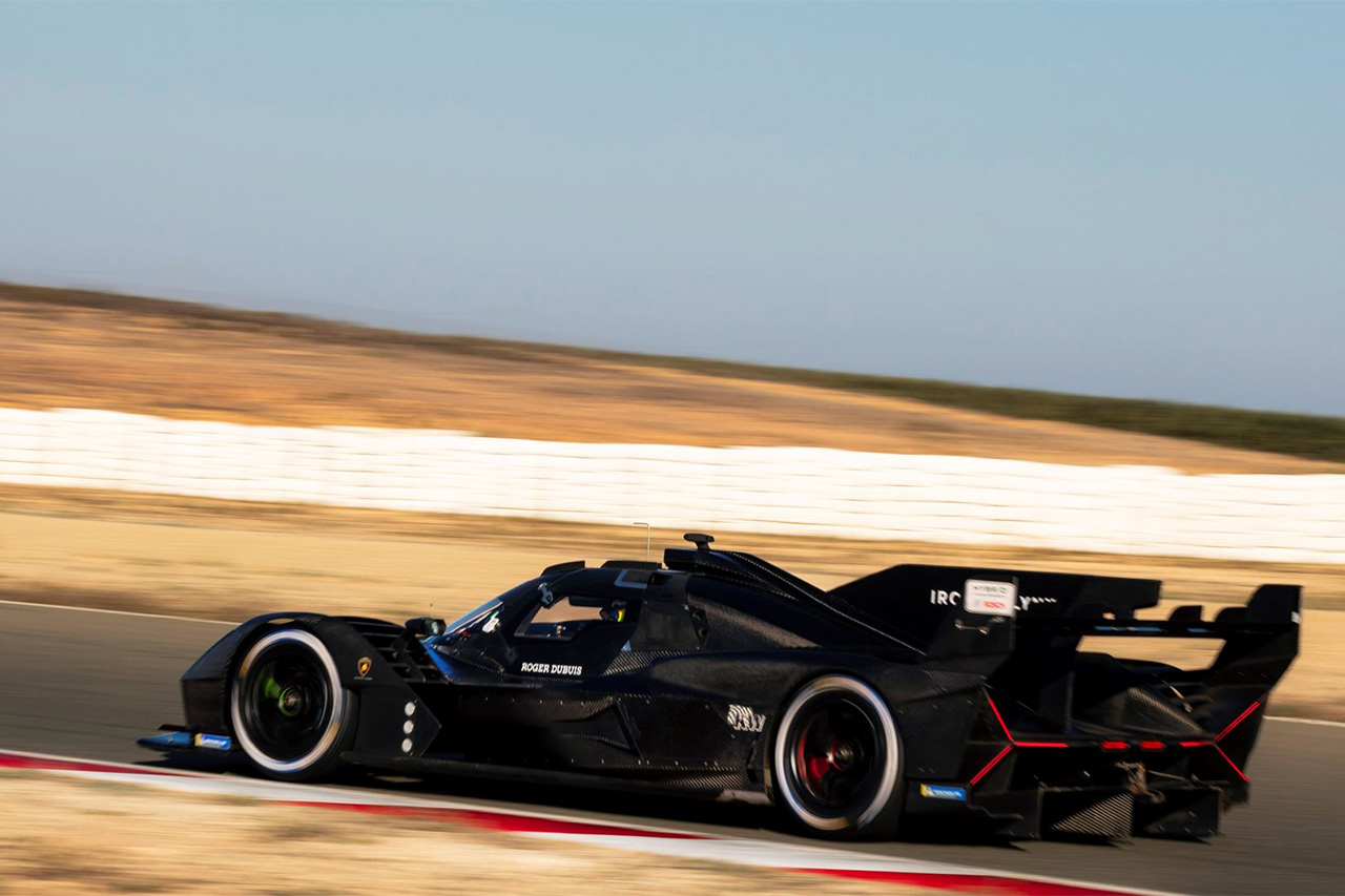ロマン・グロージャン、ランボルギーニのLMDh車両SC63で初走行