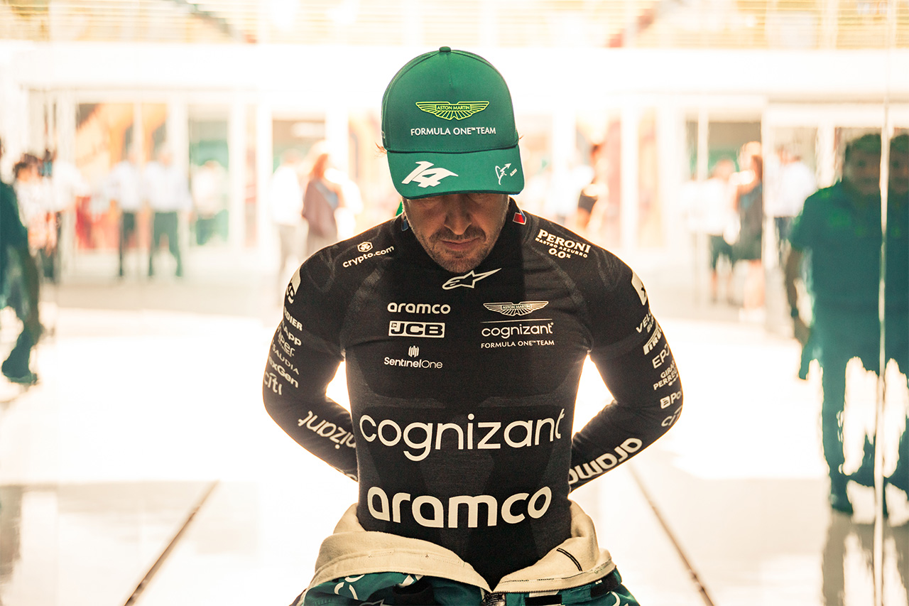 フェルナンド・アロンソ、F1ドライバー陣の沈黙を破ってハマスの攻撃を非難