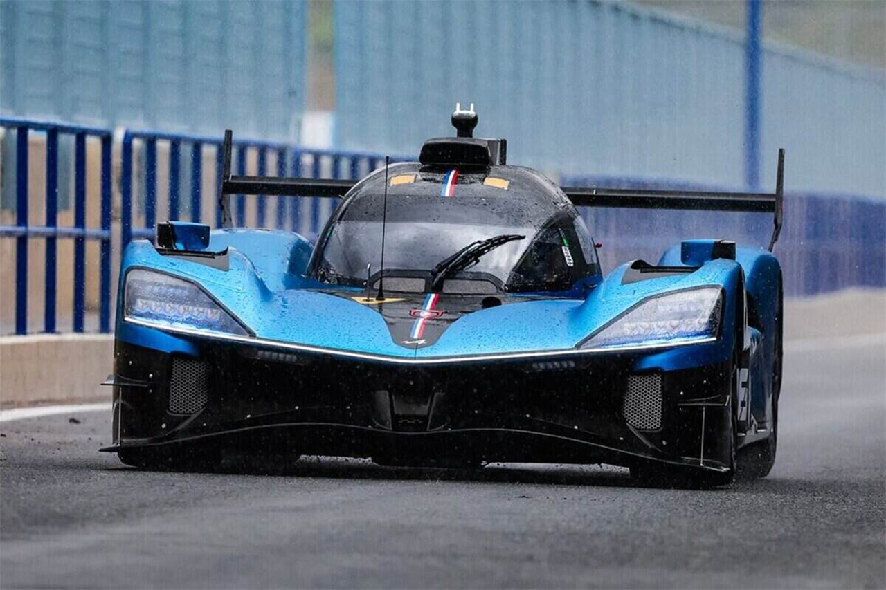 ミック・シューマッハ、アルピーヌWECカーは「最初は閉所恐怖症を感じた」