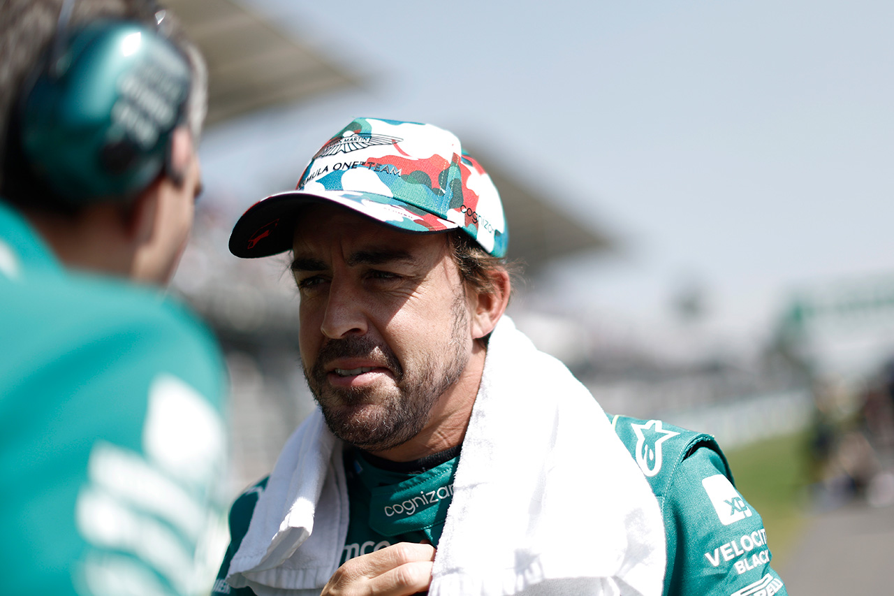 フェルナンド・アロンソ 「アストンマーティンF1にとってシーズンは終わった」