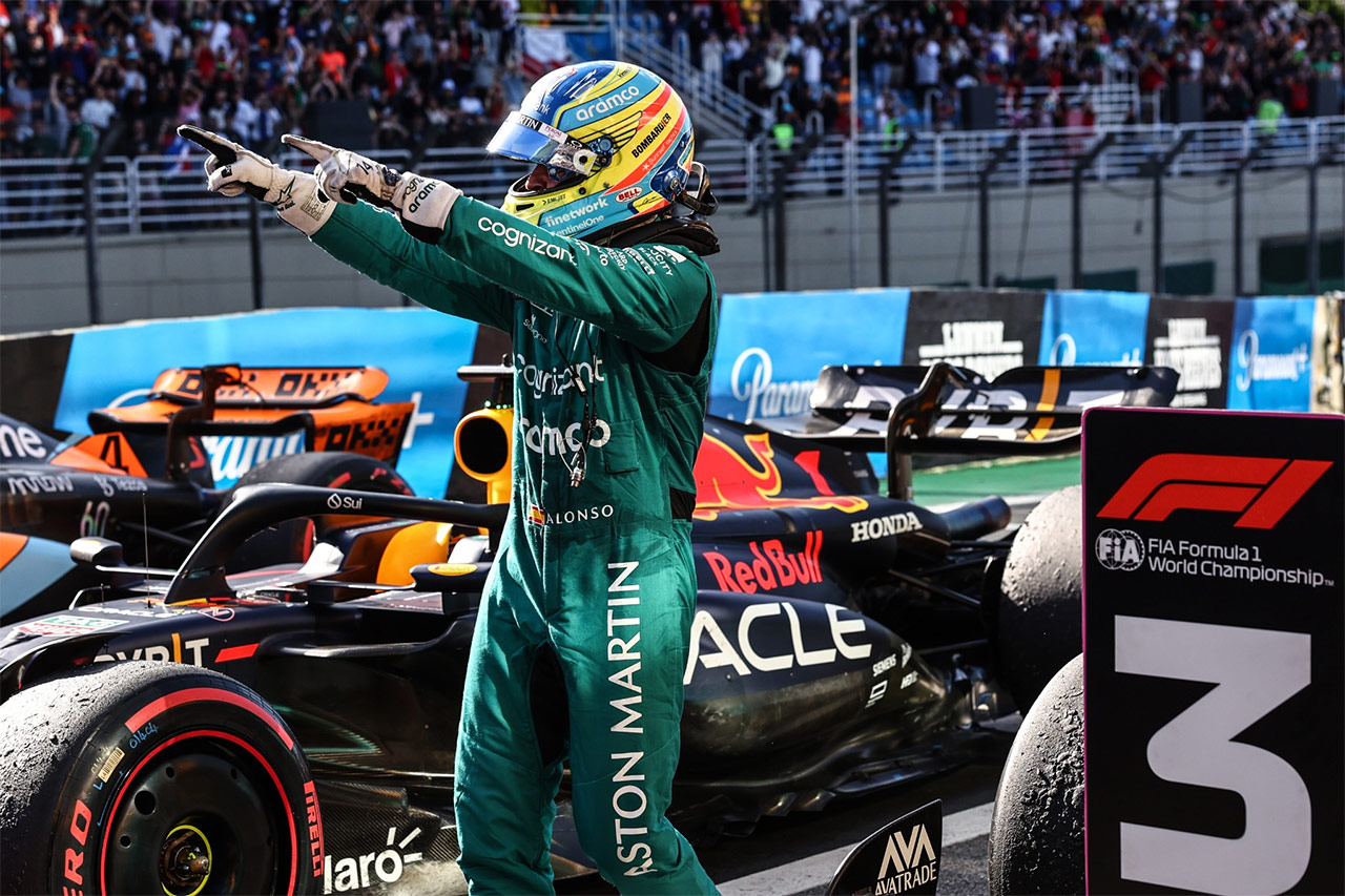 フェルナンド・アロンソ F1サンパウロGPでペレスを封じ込めた秘訣を説明