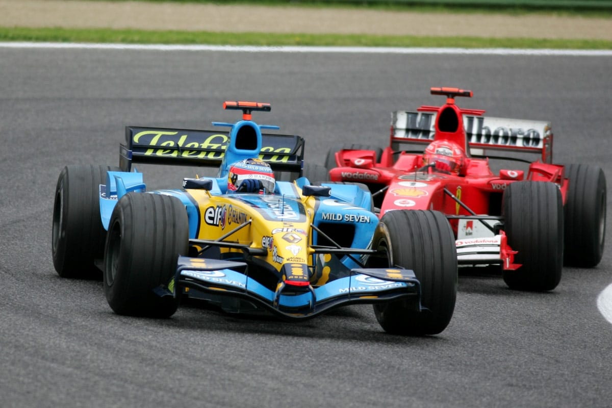 アロンソ F1ブラジルGPのペレスとの攻防は「2005年イモラよりタフだった」
