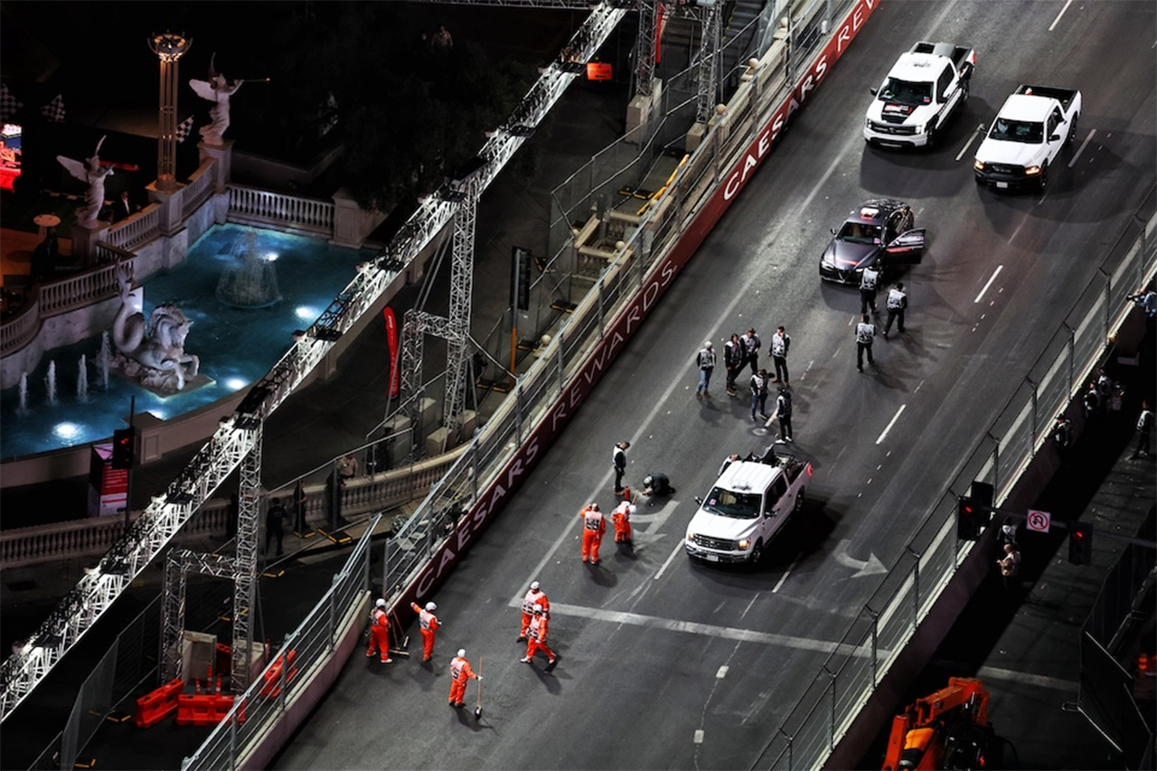 F1ラスベガスGP サーキットの全マンホールをFIAが検査