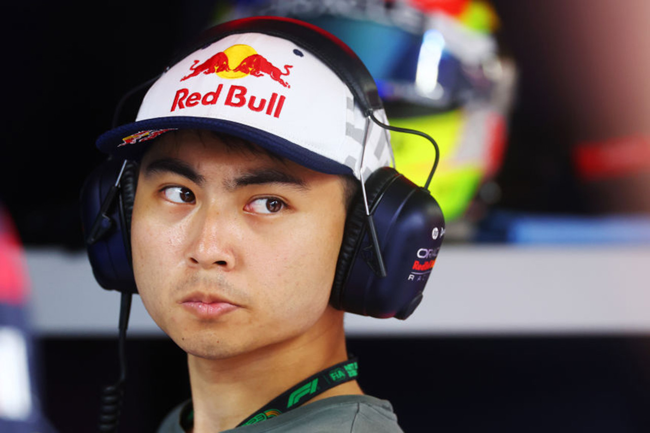 岩佐歩夢 「FIA F2タイトルは難しいけど2023年を勝利で締めくくりたい」