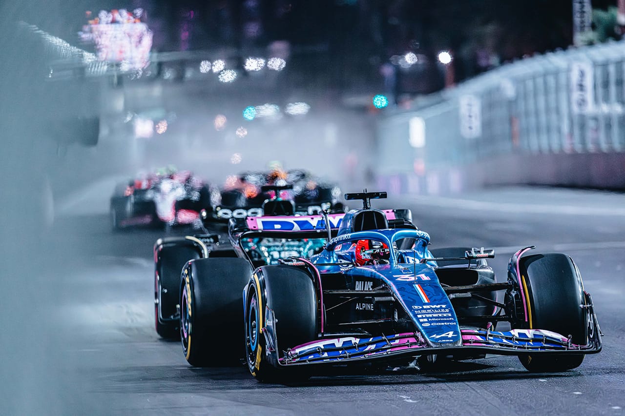 アルピーヌ/ルノー F1エンジン性能の均等化推進を断念