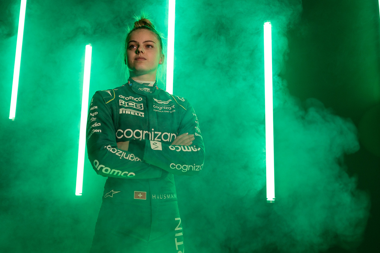 アストンマーティン ティナ・ハウスマンをF1アカデミードライバーに任命
