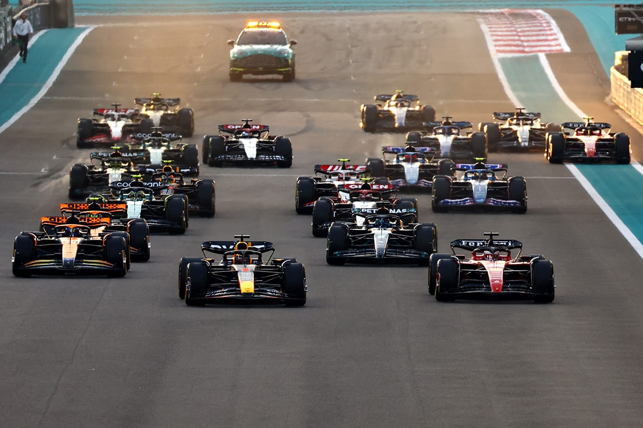 F1アブダビGP 決勝：マックス・フェルスタッペンが優勝 角田裕毅8位