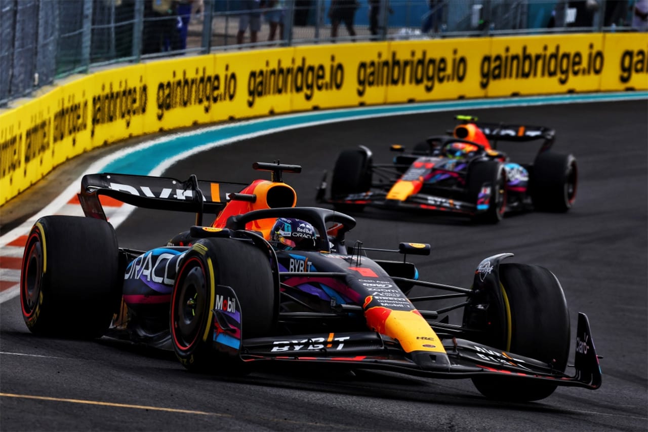 レッドブルF1 史上最強マシンRB19を“部分的に失敗”と評価する理由