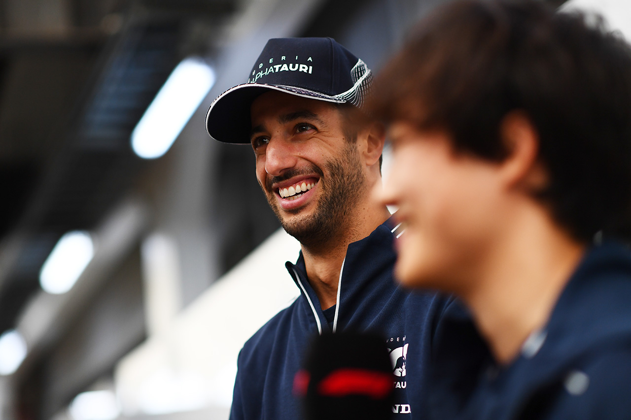「ダニエル・リカルドは角田裕毅を上回れなかった」と元F1ドライバー解説者