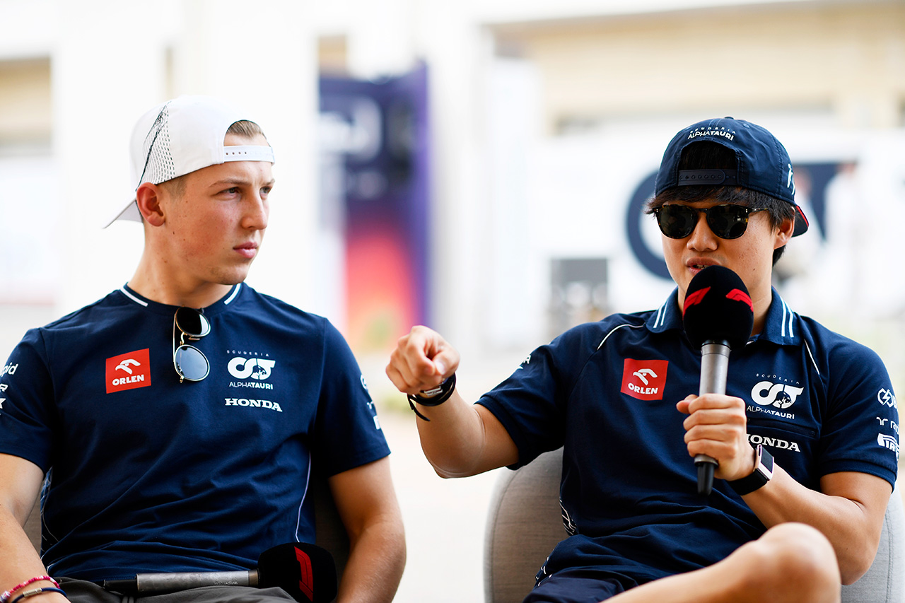 角田裕毅のアルファタウリF1残留は「スポンサー主導」とSky解説者が非難