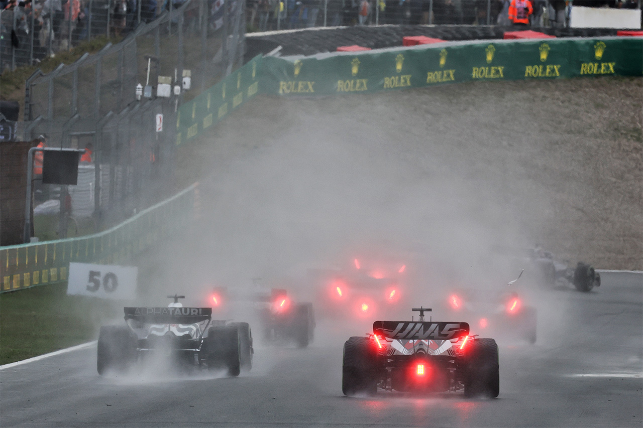 FIA フェラーリと協力してF1用ウェットタイヤと水しぶきの関連性をテスト