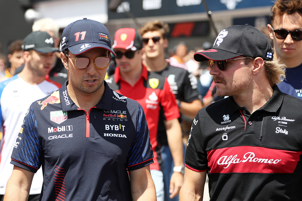 バルテリ・ボッタス レッドブルF1で苦境に立つセルジオ・ペレスに助言