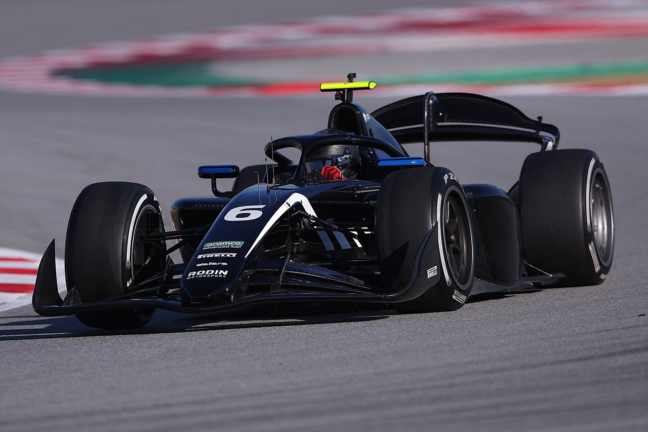 F2チームがバルセロナで新車による初シェイクダウンを完了