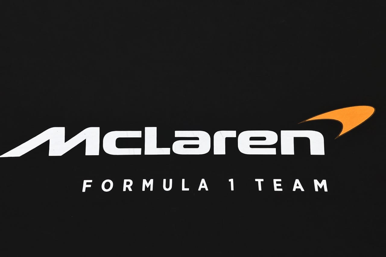 マクラーレンF1 2024年F1マシン『MCL38』のエンジンを初始動