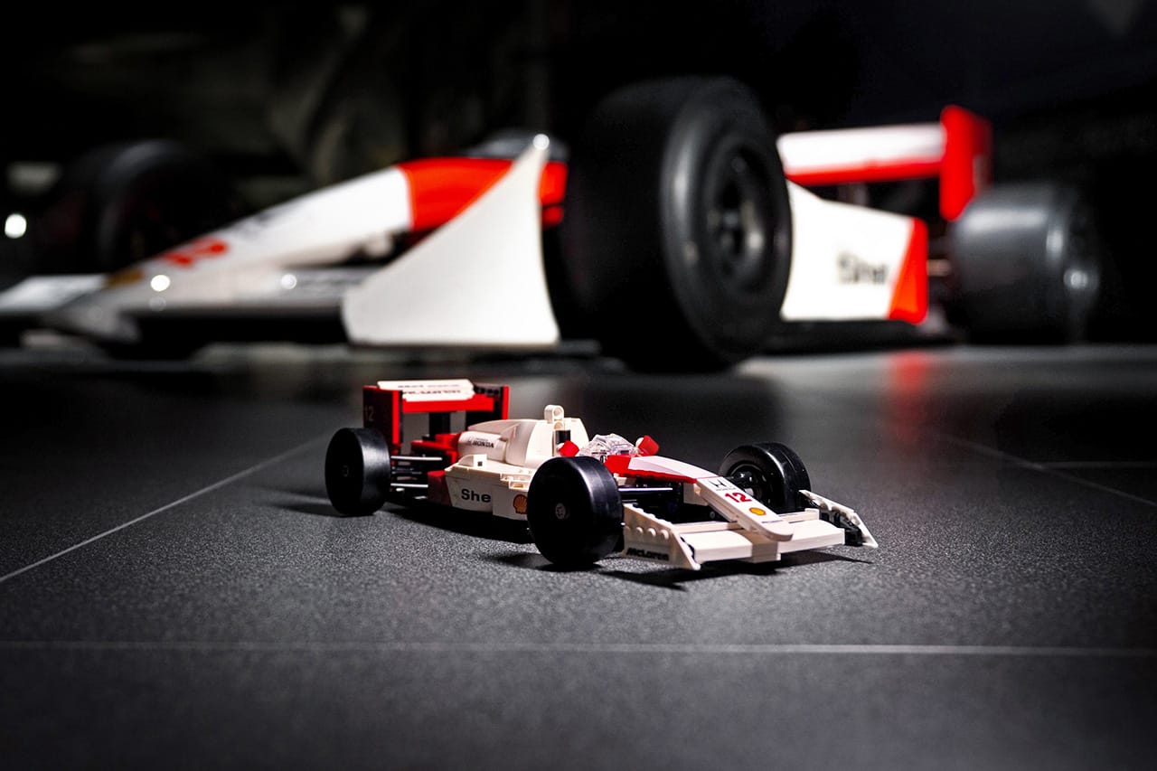 レゴ 没後30年となるアイルトン・セナに敬意を表したF1モデルを発売