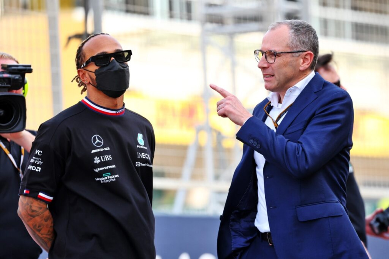 ルイス・ハミルトンのフェラーリF1移籍は「今季の注目を保証」とドメニカリ