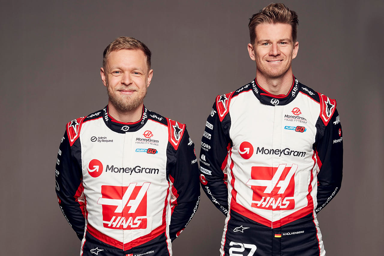 ハースF1チーム 2024年版アルパインスターズ製レーシングスーツを披露