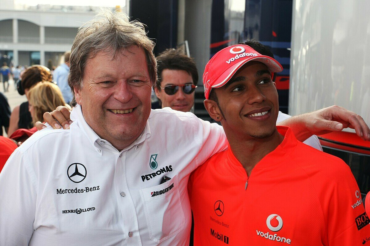 ルイス・ハミルトンのフェラーリF1移籍は「謎」と元メルセデスF1責任者