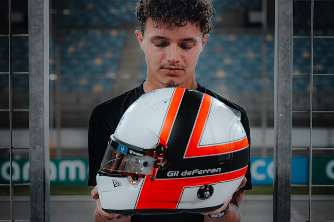 ランド・ノリス 故ジル・ド・フェラン仕様のヘルメットでF1テストに参加