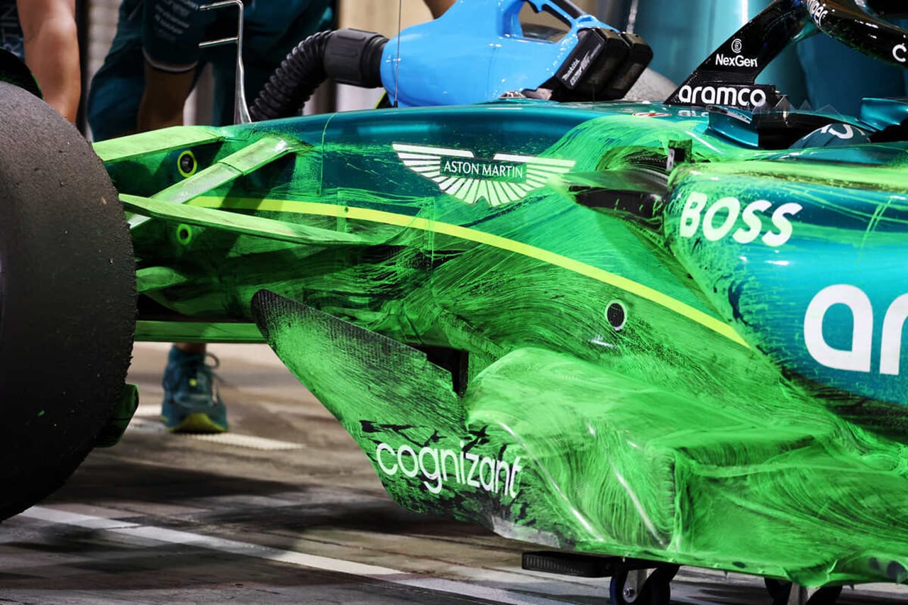 フロービズが浮かび上がらせるF1マシンの美しい空気の流れ