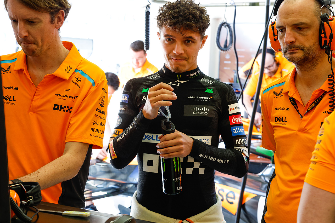 マクラーレンF1は「レッドブルやフェラーリにまだ遠く及ばない」とノリス