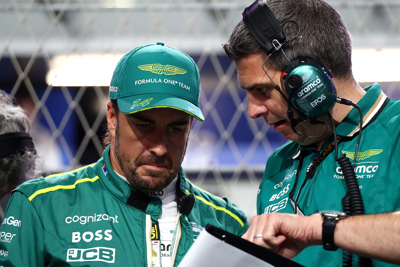 フェルナンド・アロンソ 「アストンマーティンF1は正しい方向に前進」
